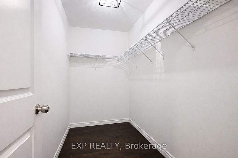 Kitchener House for rent - 4 Bedrooms — photo 18