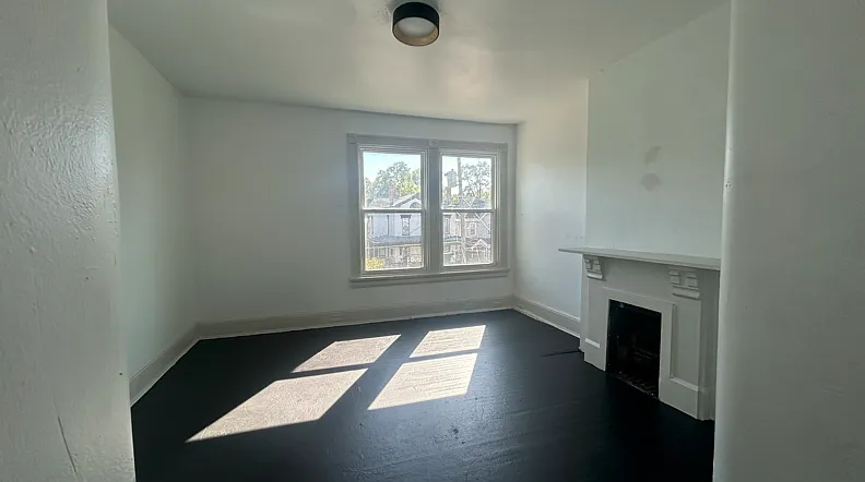 3 bed, 1800 sqft, $1,795 — Photo 1