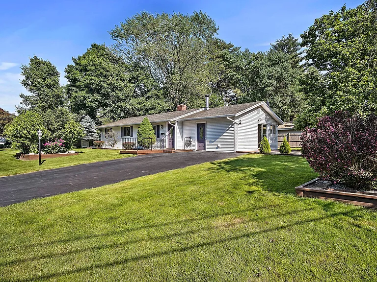 8 Carver Rd — Photo 27