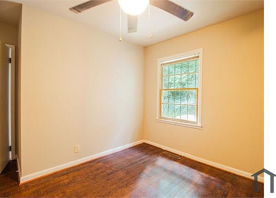 2nd image of 616 86th St S