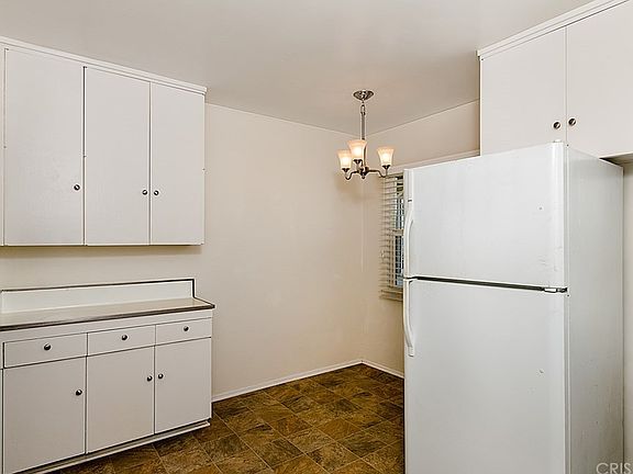 5th image of 10957 Laurel Canyon Blvd