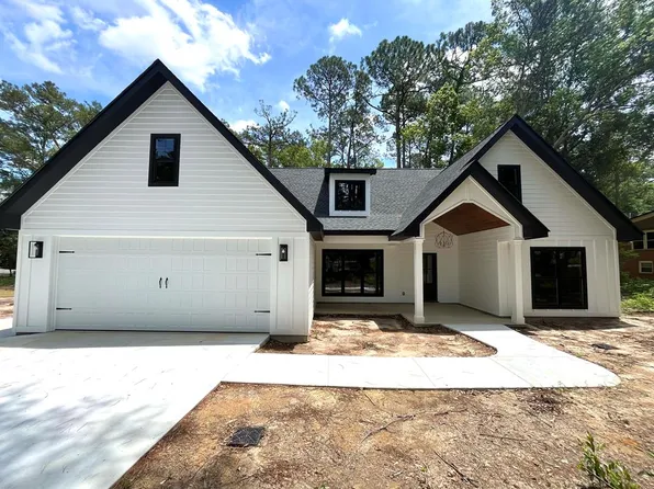 1315 4th St SW, Moultrie, GA 31768