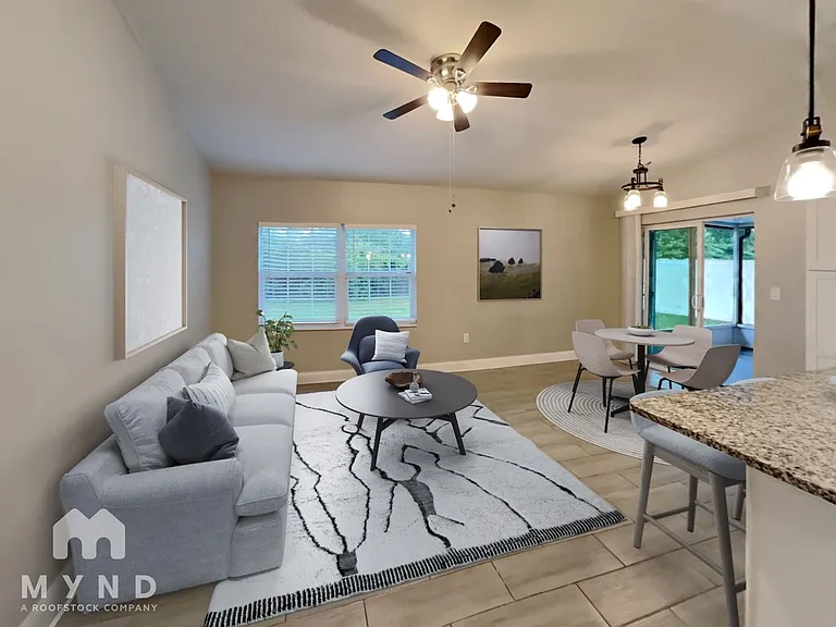 1339 Primrose Ct — Photo 2