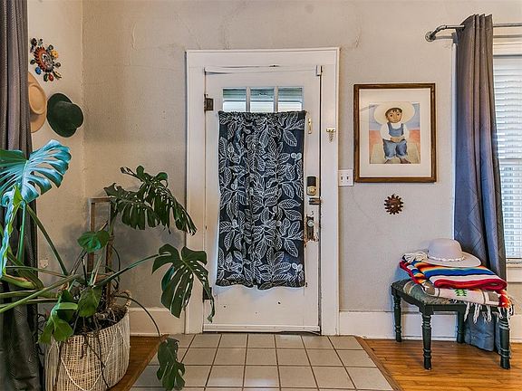 5th image of 315 E Daws St