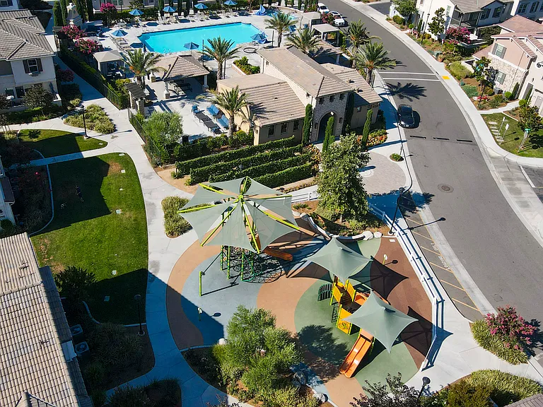 7070 Montecito Ln — Photo 67