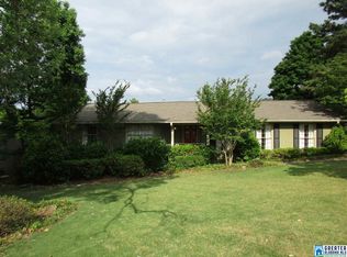 1120 Forest View Ln, Vestavia Hills, AL 35216