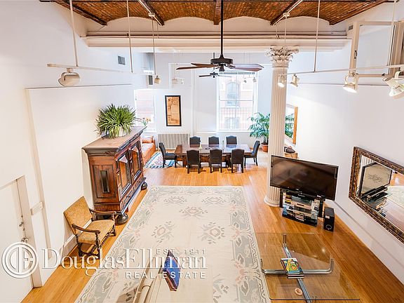 3rd image of 565 Broadway APT 2W