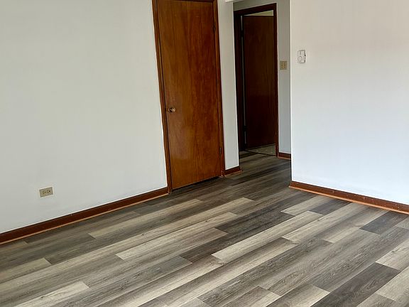 5th image of 17766 Rosewood Dr APT 3