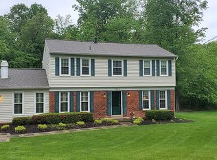 2302 Toddsbury Pl, Reston, VA 20191