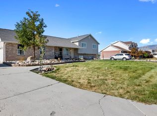 1034 E Russell Rd, Eagle Mountain, UT 84005