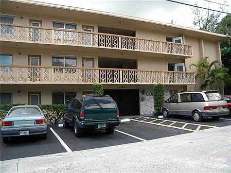 1st image of 1500 NE 127th St APT 101