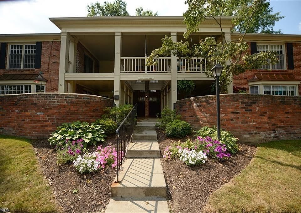 1st image of 1240 Ashford Ln APT 1B