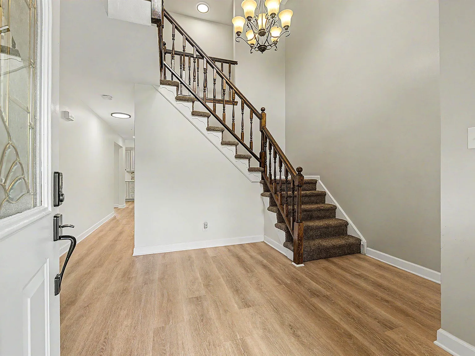 4 bed, 2.5 bath, $3,850 — Photo 4