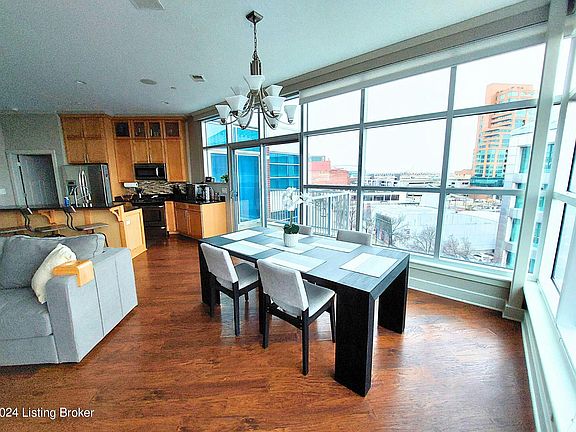 4th image of 324 E Main St Unit 502