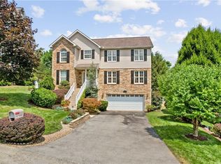 116 Edgewood Dr, New Stanton, PA