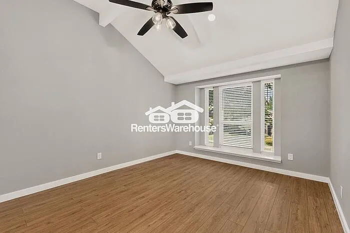 8008 Cornell Dr — Photo 20