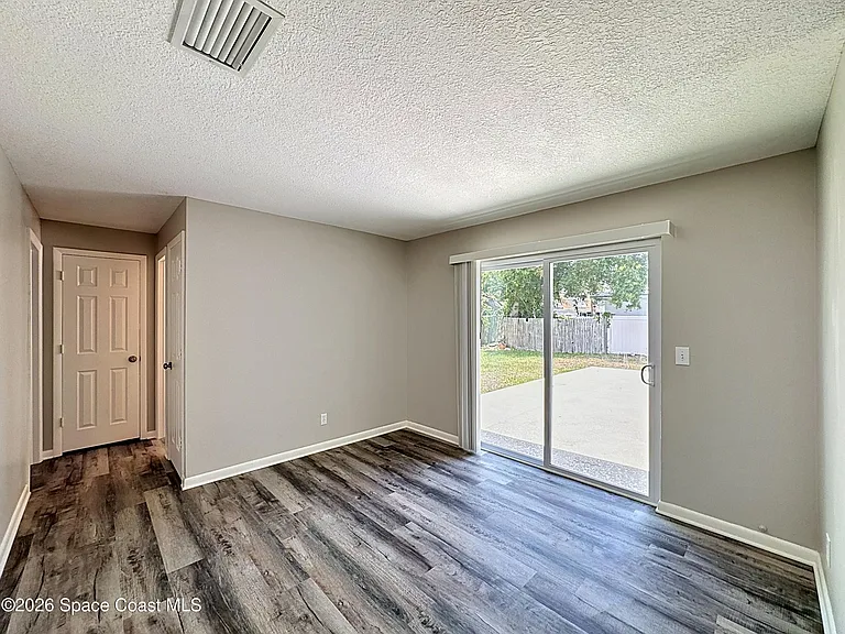 1525 Polaris St — Photo 15