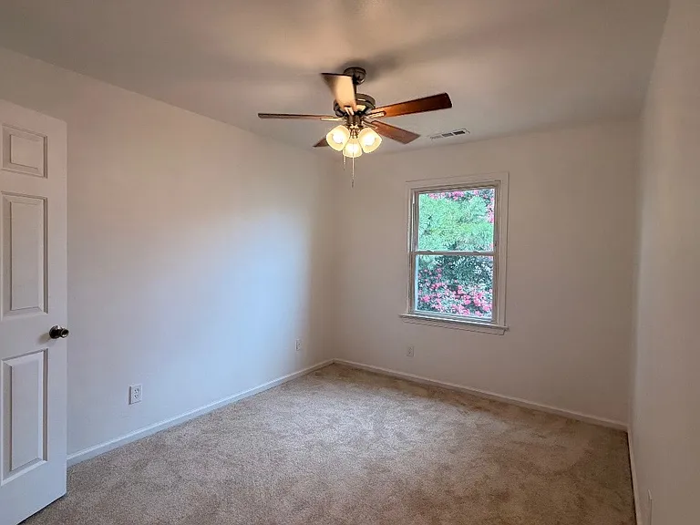 1357 Hafford Rd — Photo 18