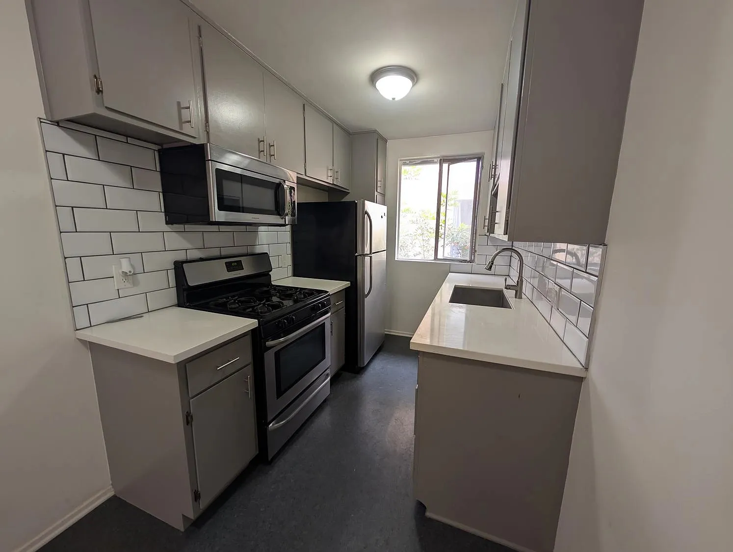 1623 N Formosa Ave — Photo 4