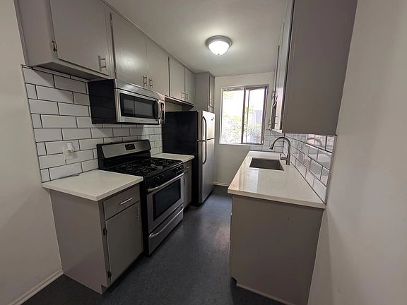 4th image of 1623 N Formosa Ave #12-90046