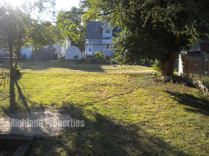 1422 S Sneed Ave — Photo 8
