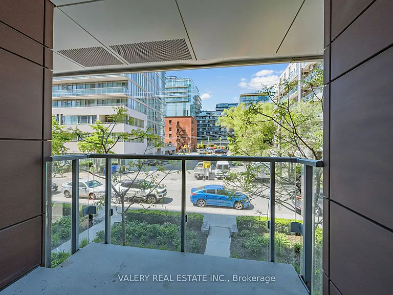 39 Niagara St #125 — Photo 21