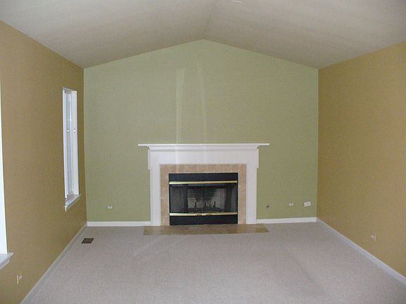 4th image of 1375 S Amarias Dr