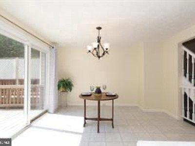 4th image of 3622 Woodhaven Ct