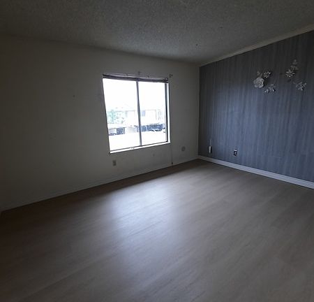 5th image of 7977 Pinehurst Dr