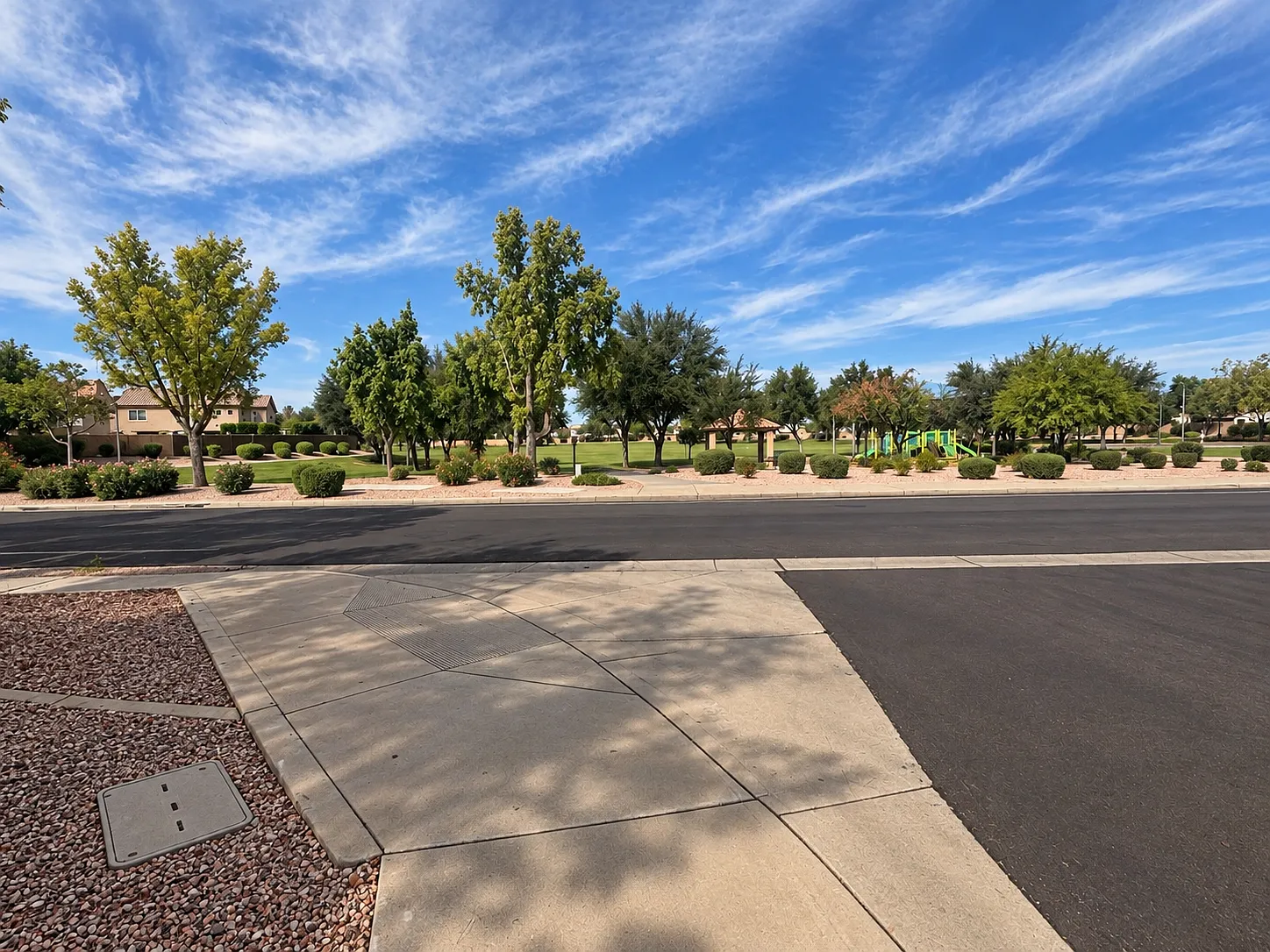 3 bed, 2.5 bath, 2454 sqft, $2,500 — Photo 3