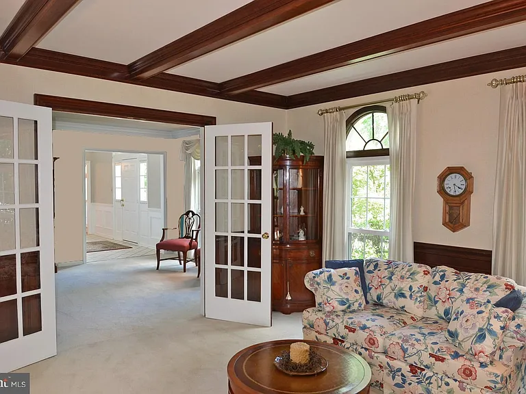 6610 Ashmere Ln — Photo 13
