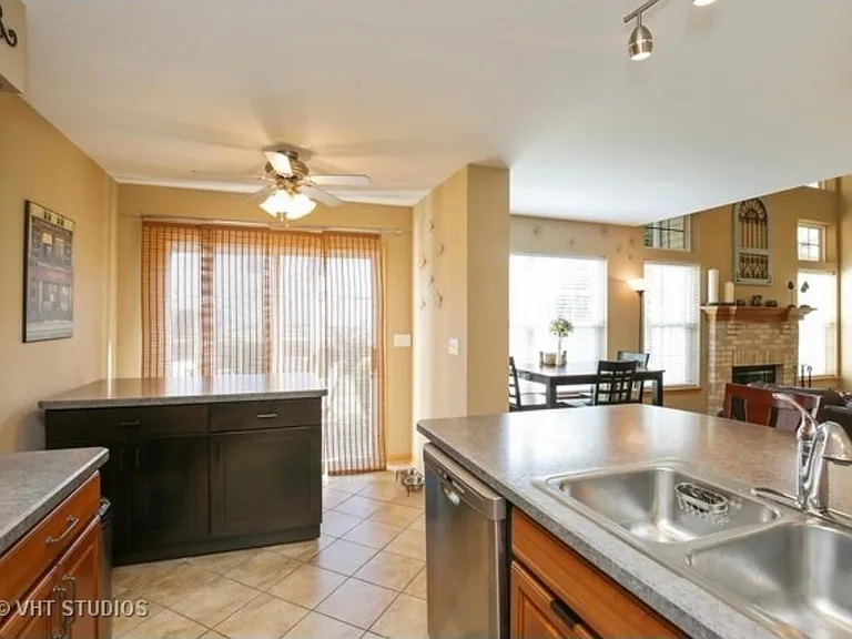 9913 Thornton Way #9913 — Photo 3