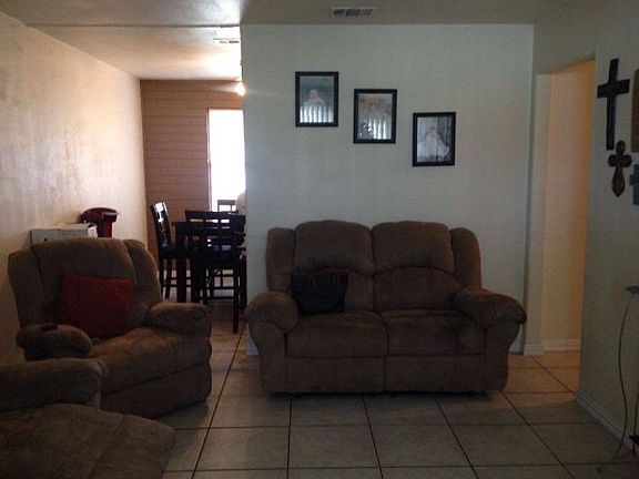 5th image of 204 Birch St
