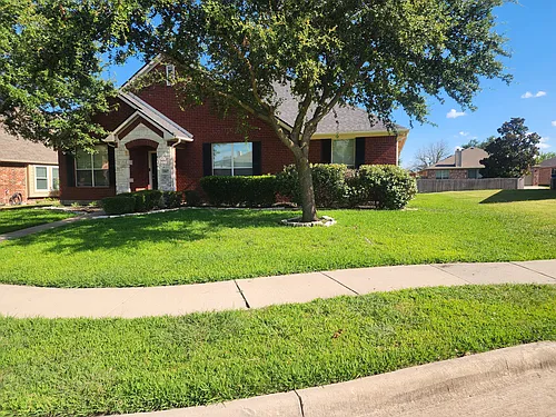 2807 Sequoia Ln Photo 1