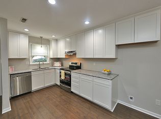 121 Cimmaron Ct, Cary, NC 27511