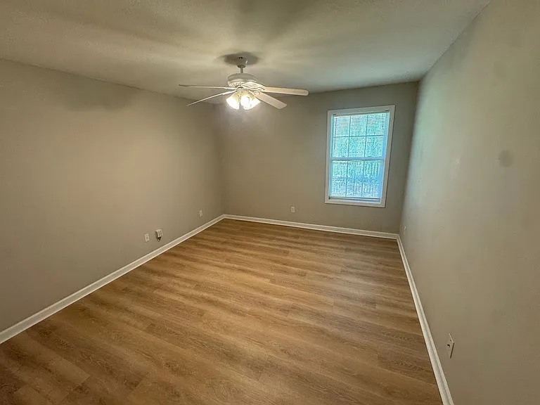 5508 Fenway Ln — Photo 15