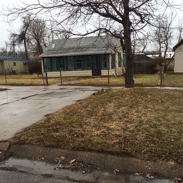2nd image of 621 8th St