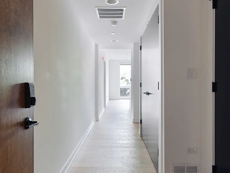 2 Bedroom, 2 Bath (05 Tier)