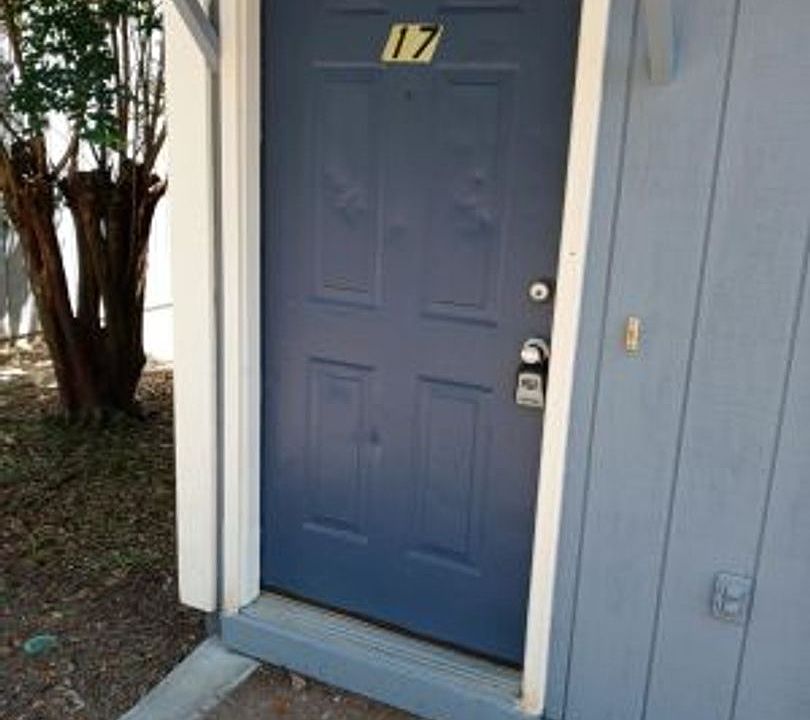 1st image of 132 Dixie Dr APT 17