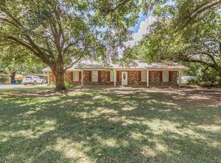 220 Ledoux Dr, Eunice, LA 70535
