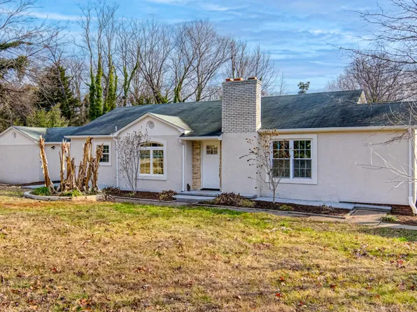 2937 Greenway Ave, Winston Salem, NC 27105