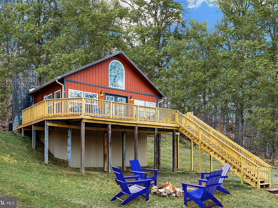 1st image of 221 Dewdrop Ln