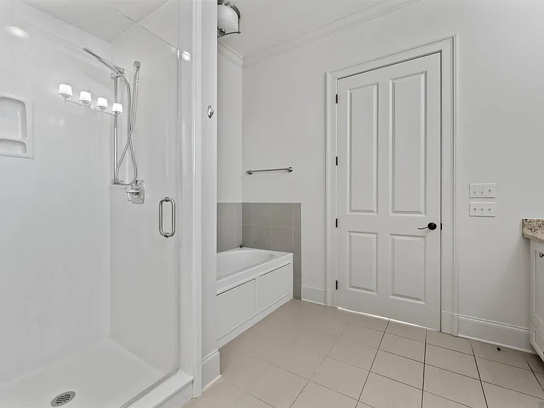 8201 Village Plaza Ct — Photo 15