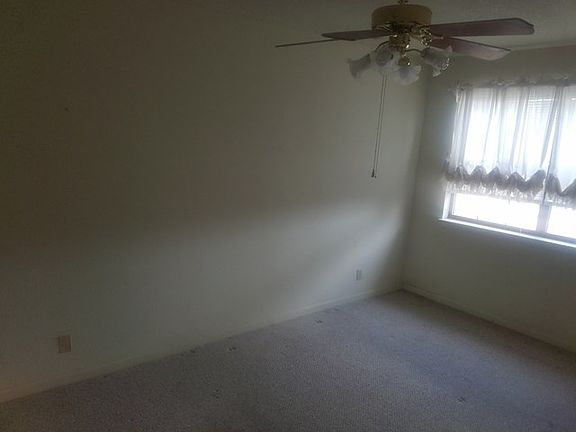 2nd image of 4617 Briarwood Ln