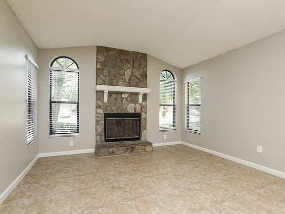 3rd image of 336 Alba Ln