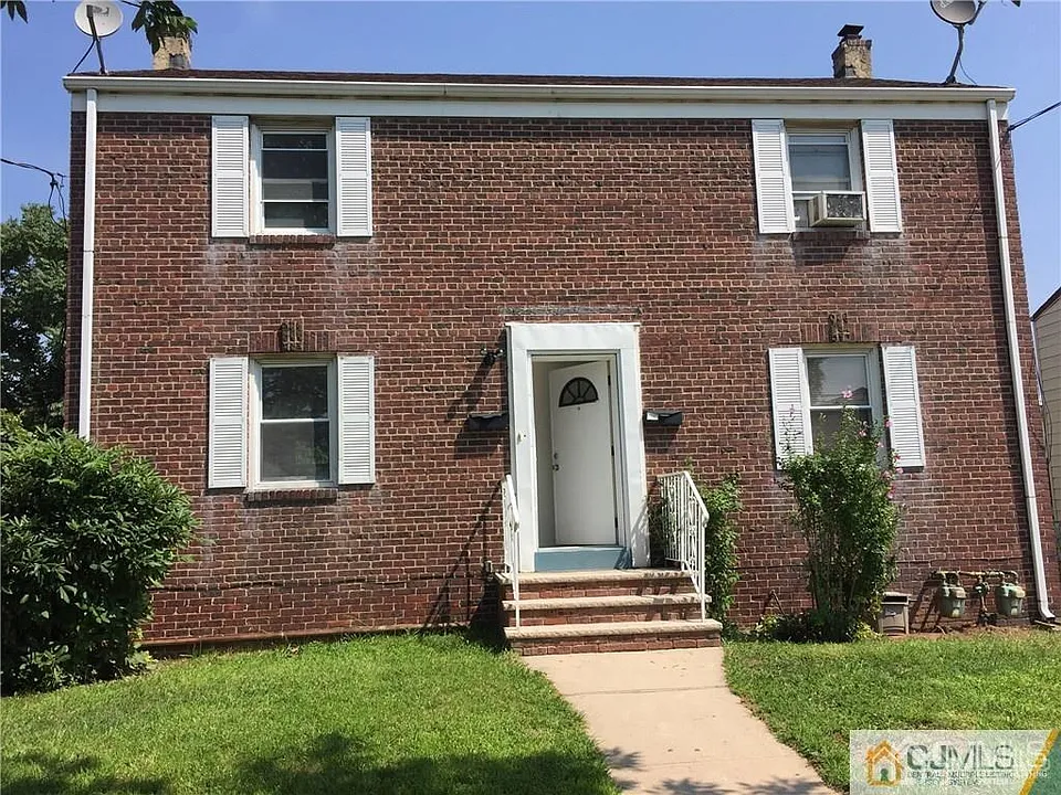 20 Pulaski Ave