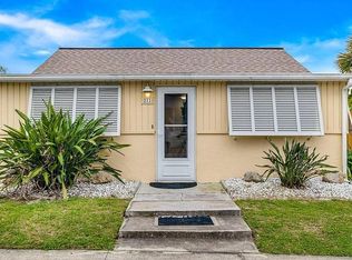 211 S 5th St, Flagler Beach, FL 32136