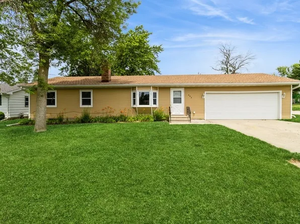 202 Harrison Ct, Baxter, IA 50028
