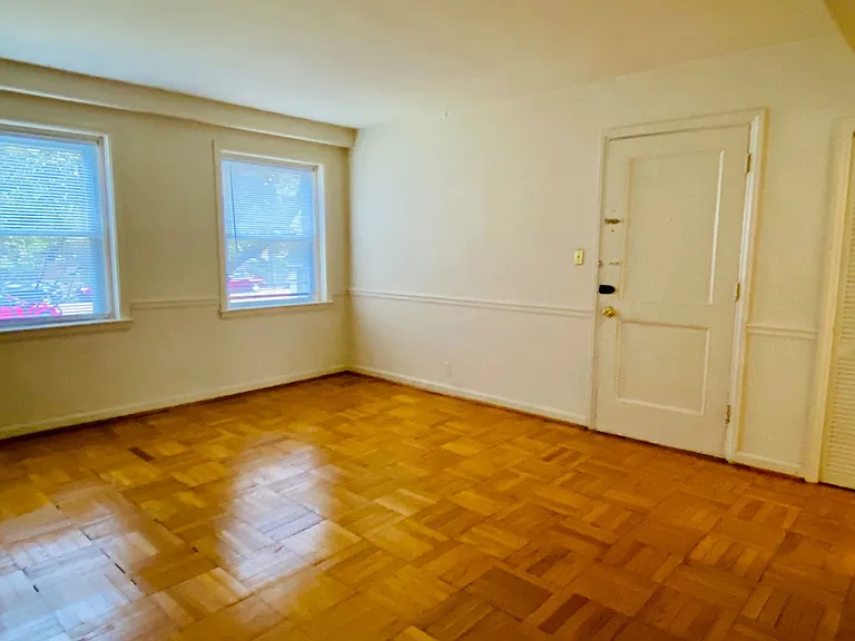 2609 Park Avenue — Photo 7