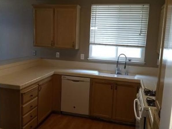 899 Clifton Ct